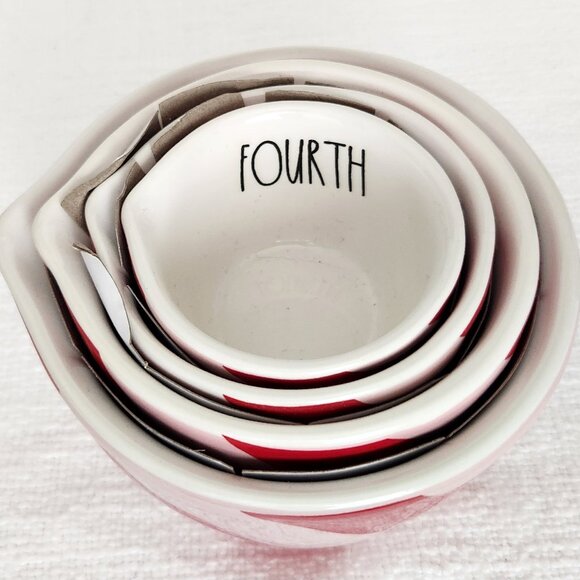 Rae Dunn Pink & Red Peppermint Stripe Measuring Cup Set for Christmas, New NWT - Picture 5 of 5